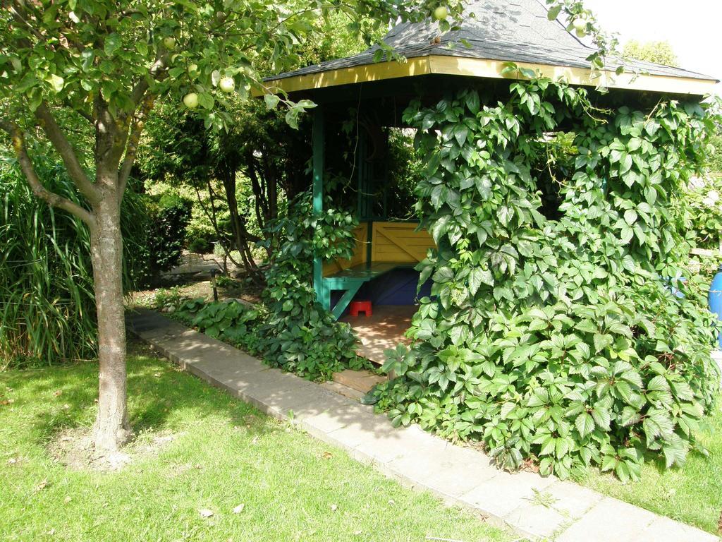 Home For Guests Lakstingala Siauliai  Exterior photo